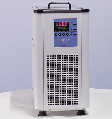 低溫循環機DX-204正面 低溫循環機DX-204正面